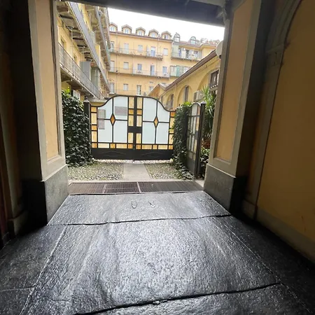 57 Guest house *