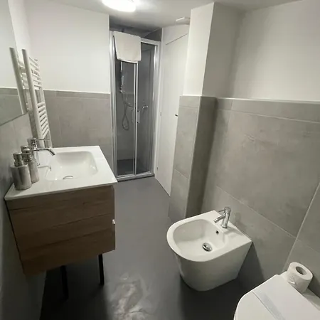 57 Guest house *